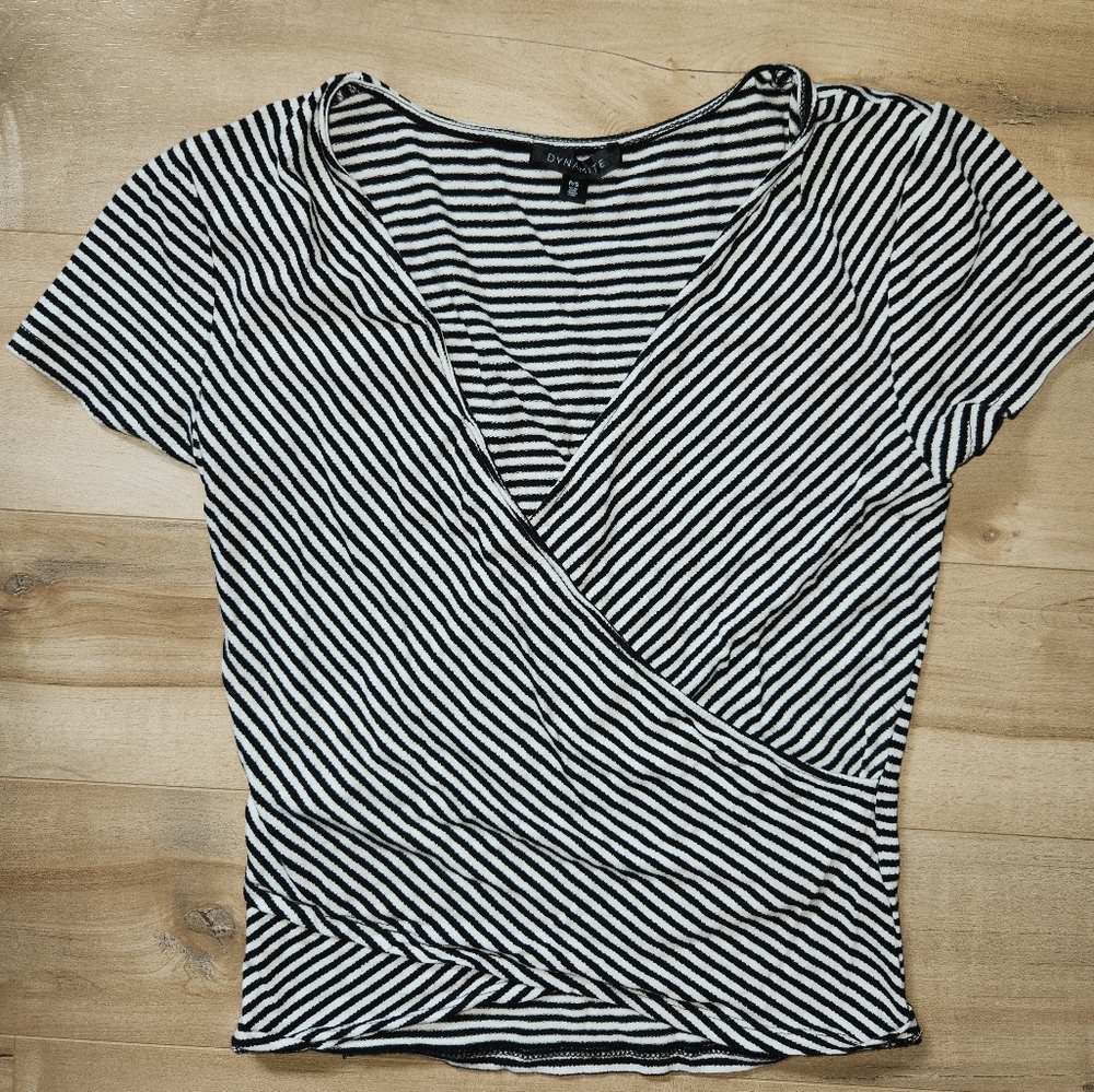 NWOT Cropped Dynamite Top